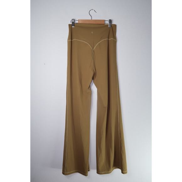 Vitality Cloud II Rib Cinch Wide Leg Trouser and Top Crocodile Large Set - Picture 10 of 10